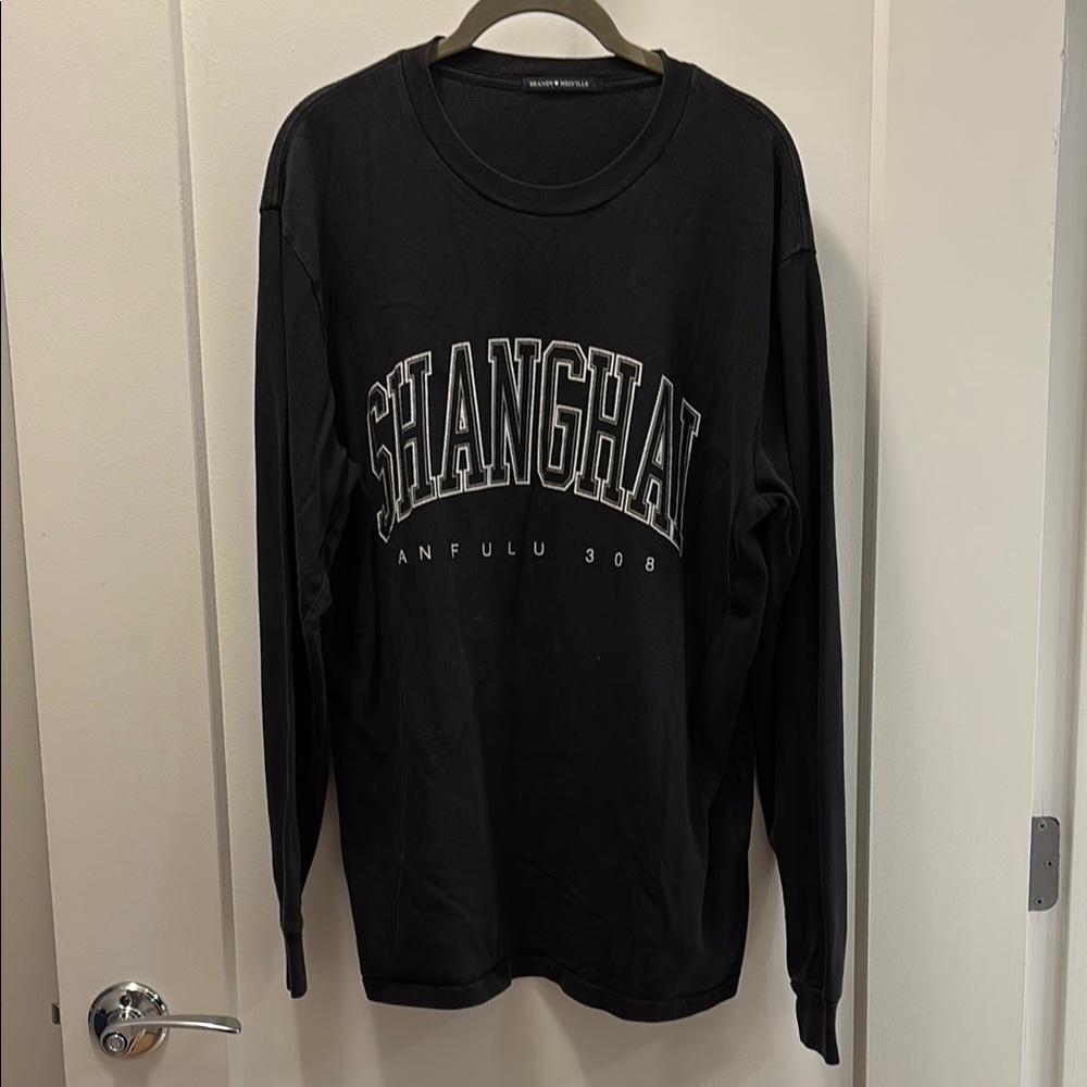 Brandy Melville Shanghai Long Sleeve Top